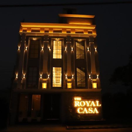 The Royal Casa Hotell Ludhiana Exteriör bild